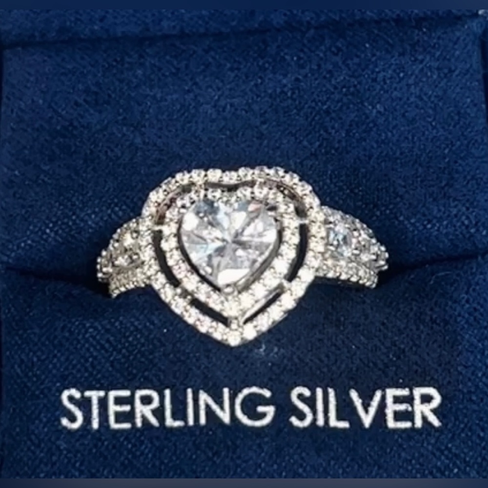 SIMPLY SILVER SIMPLY BRILLIANT STERLING SILVER HEART RING